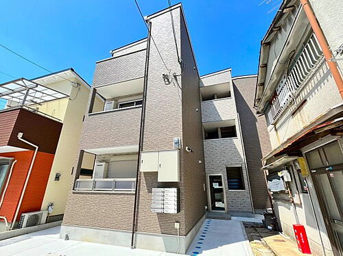 大阪府藤井寺市小山１丁目 3階建 築2年8ヶ月