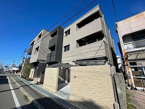 大阪府堺市西区浜寺元町６丁 築2年 3階建
