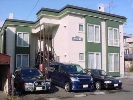 パレーシャル福住 2階建