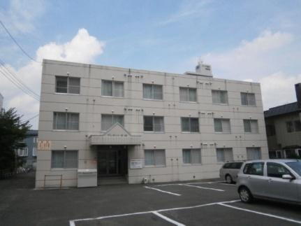 プレザント中村 3階建