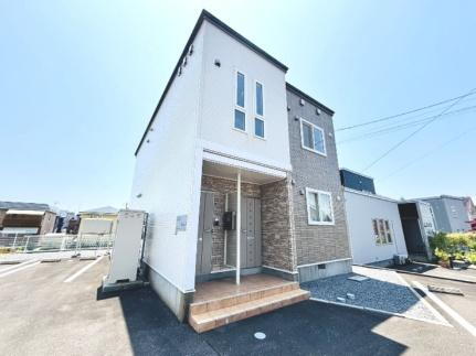 カラード　カープ２号棟 2階建
