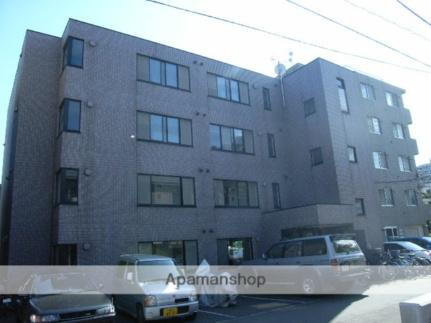 北海道札幌市北区北六条西８丁目 4階建 築32年1ヶ月