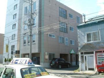 北海道札幌市中央区南九条西１３丁目 4階建 築28年4ヶ月