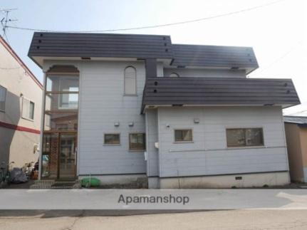 北海道夕張郡栗山町松風４丁目 2階建