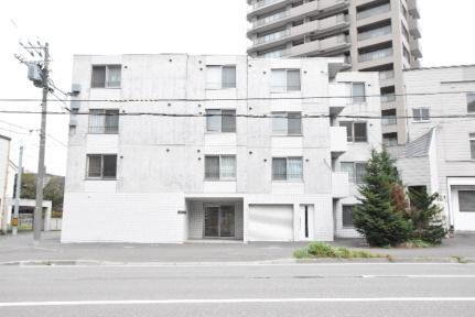 北海道札幌市中央区南十八条西１６丁目 賃貸マンション
