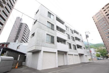 北海道札幌市中央区南十八条西１６丁目 賃貸マンション