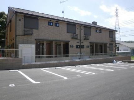 エルヴィータ　東館 2階建