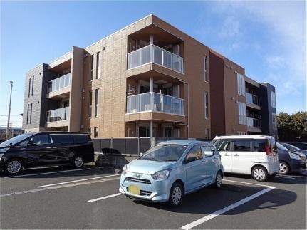 アピシウス 3階建