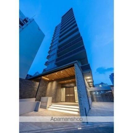 東京都新宿区西新宿８丁目 14階建 