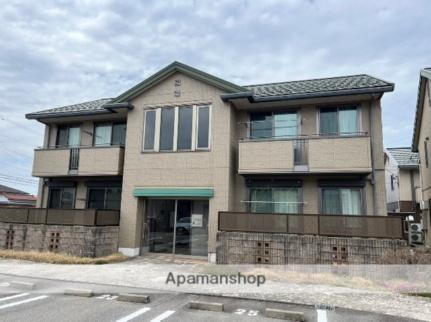 富山県富山市婦中町下轡田 2階建
