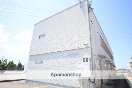 富山県富山市田中町１丁目 2階建