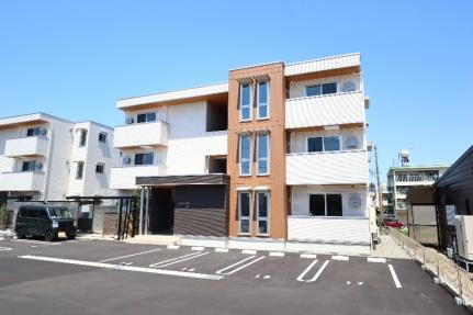 Ｄーｒｅｓｉｄｅｎｃｅ新庄　Ｃｒｅａｒ