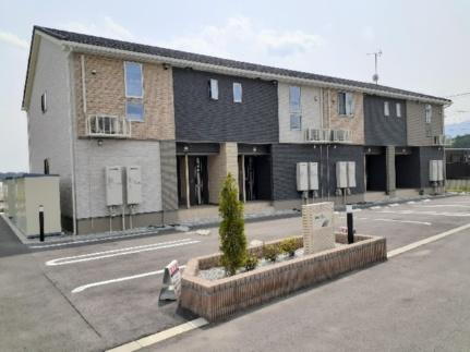 ブルー　スカイ 2階建