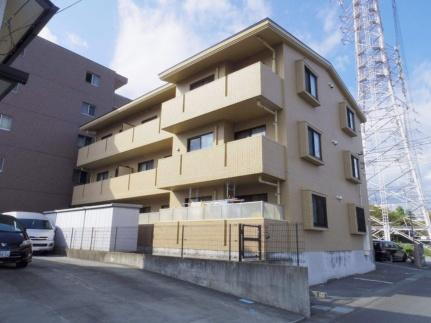 静岡県駿東郡長泉町桜堤３丁目 3階建 築20年9ヶ月