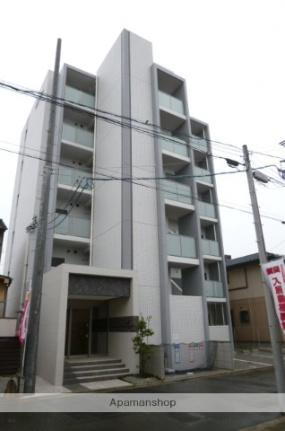 グランフルール． 6階建