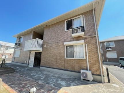 三重県四日市市大字東阿倉川 賃貸アパート