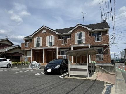 三重県三重郡川越町大字南福崎 賃貸アパート