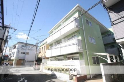 大阪府豊中市末広町２丁目 3階建