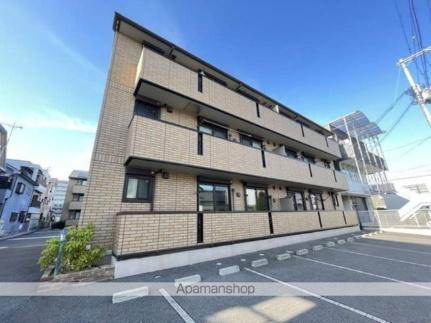 和歌山県和歌山市黒田 3階建