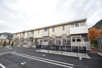 ラルジェ　Ａ棟