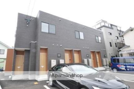 カーム八幡 2階建