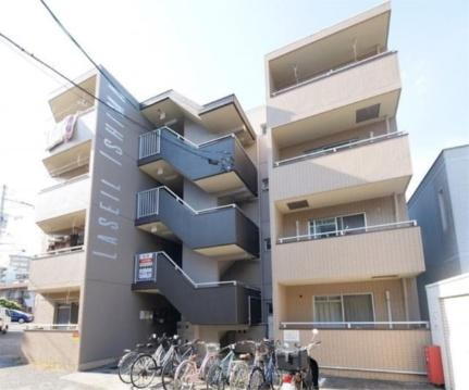 岡山県岡山市北区伊島町３丁目 4階建