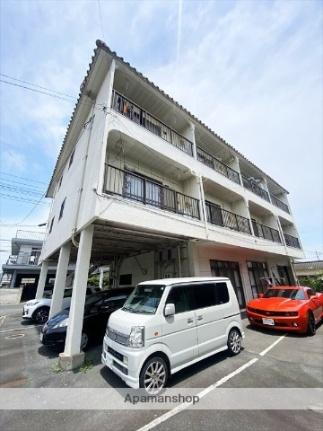 岡山県倉敷市川入 3階建