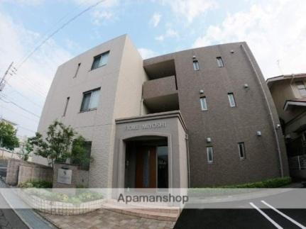 フィオーレ三吉 3階建