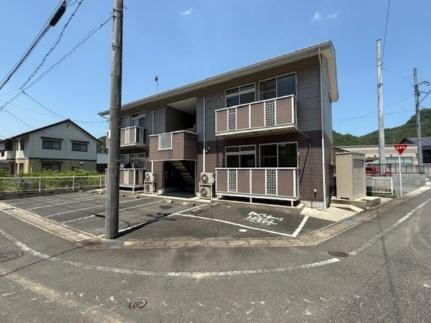 ソレーユ久安 2階建