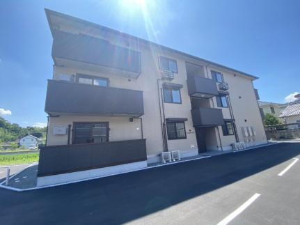 Ｄーｒｅｓｉｄｅｎｃｅ・Ｋ川北 3階建