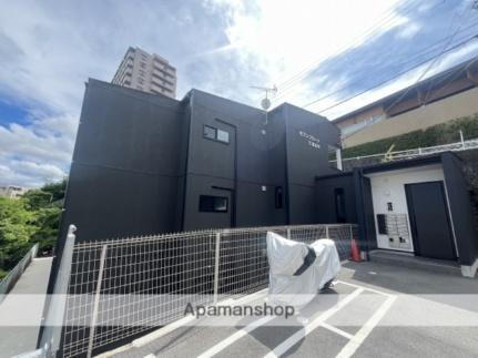 広島県広島市西区三滝本町１丁目 3階建 築2年11ヶ月