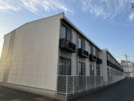 レオパレス蔵敷 2階建