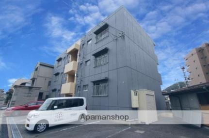 香川県高松市昭和町２丁目 3階建