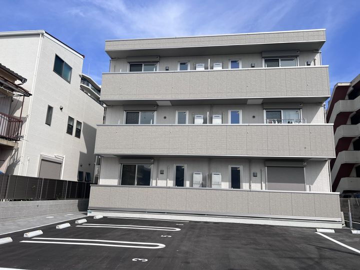 Ｄ－ｒｏｏｍ国芳 3階建