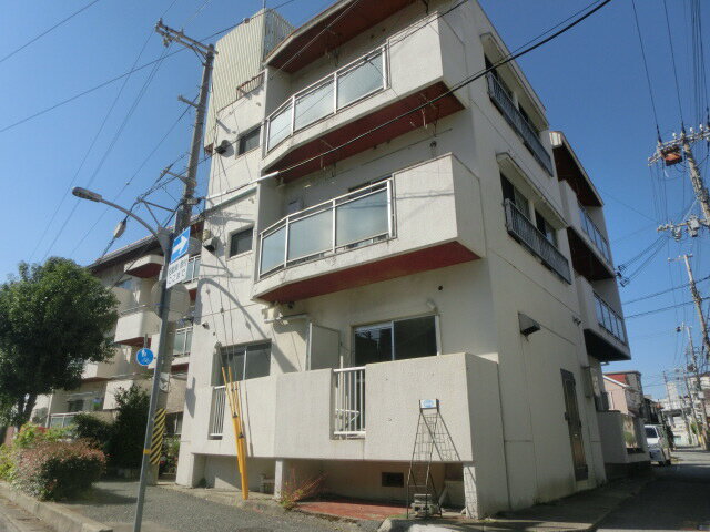 上田マンション 3階建