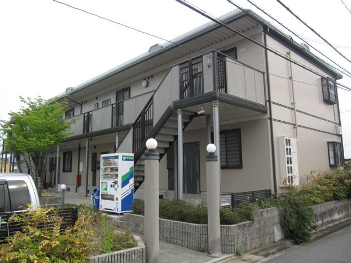 フラワーハイツ　Ｂ棟 2階建