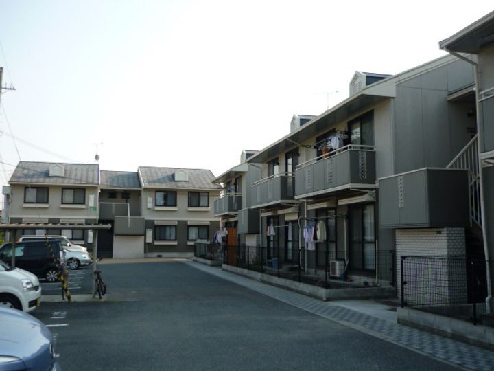 ファミール安室東 2階建