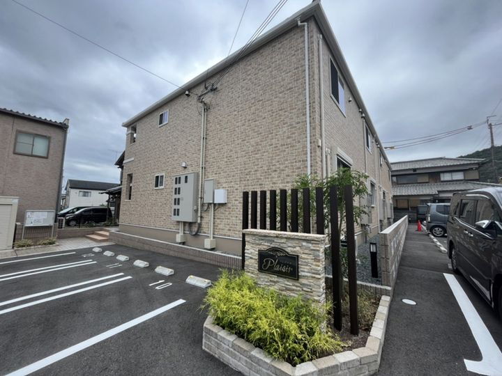 プレジール 2階建