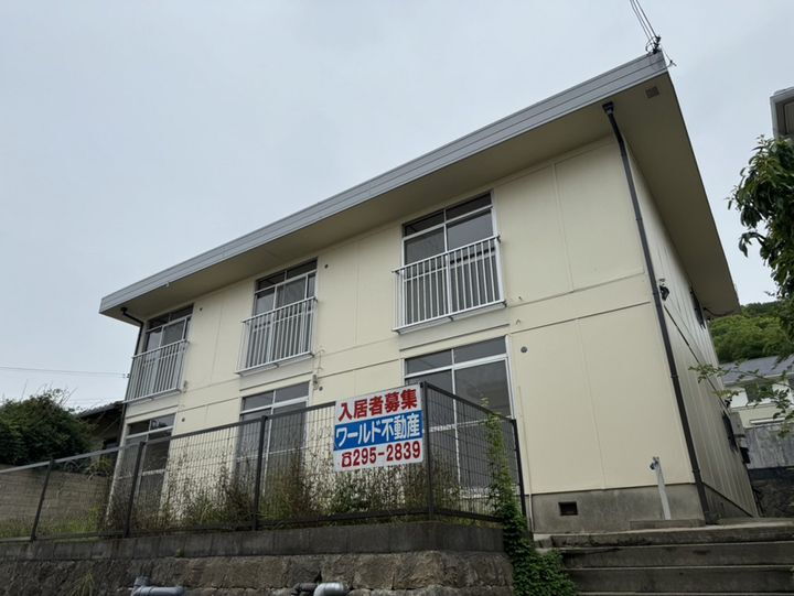サンビレッヂ東辻井 2階建