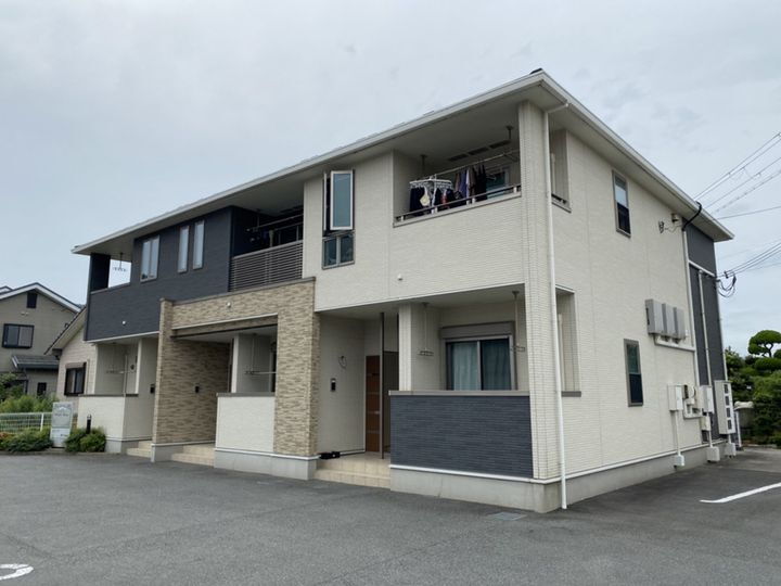 ホワイトローズ 2階建