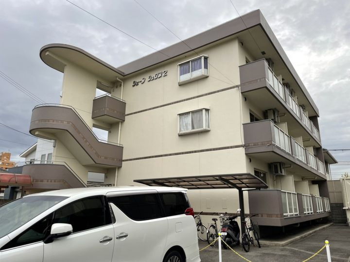 シェーンシュロス２ 3階建