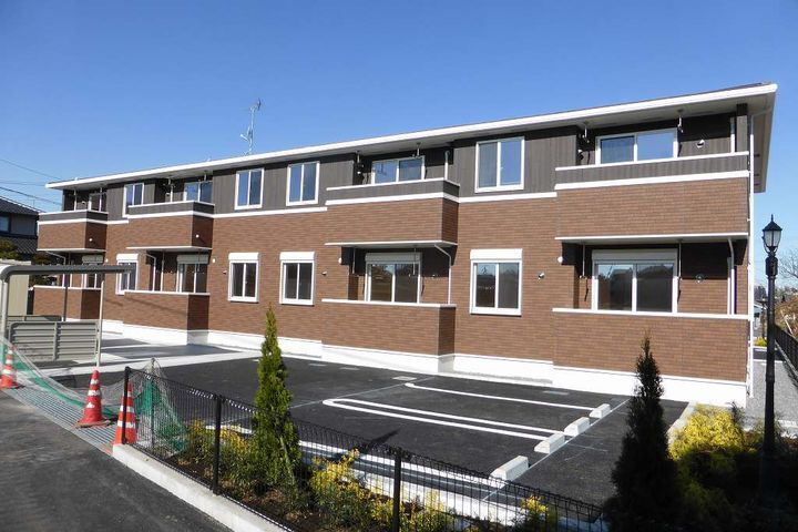 セント．クララアパートメントＢ