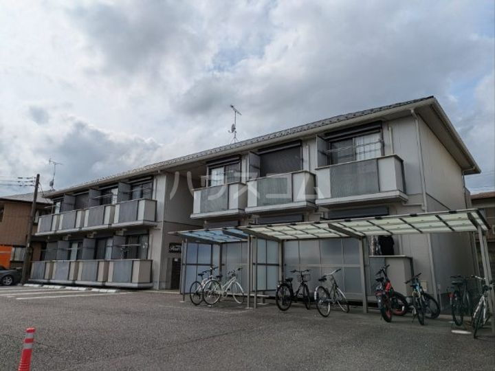 ＦＩＲＳＴ　ＳＴＡＧＥ