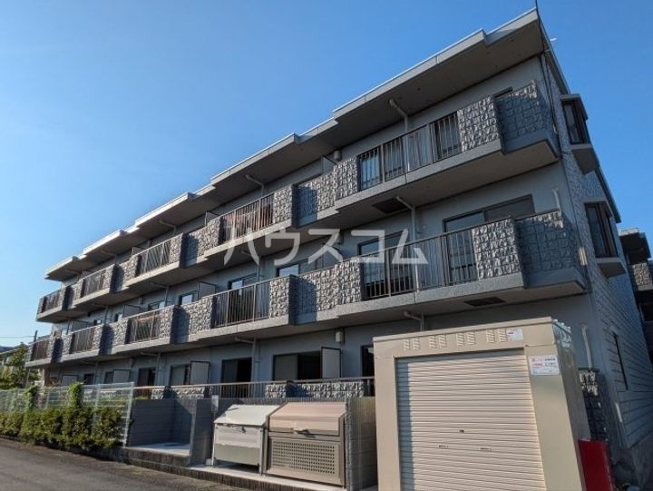 茨城県牛久市上柏田３丁目 賃貸マンション