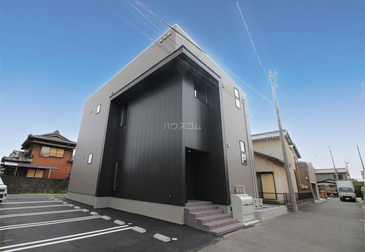 スマイシアＡＰＡＲＴＭＥＮＴ西富田