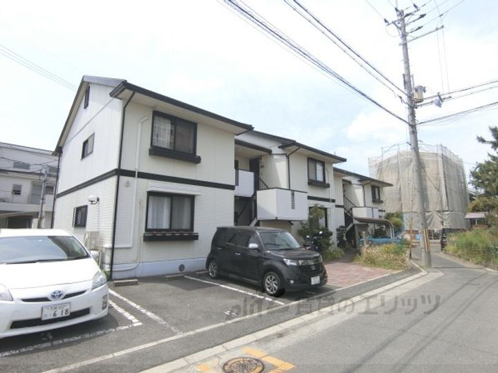 パセオ・デ・アローサル 2階建