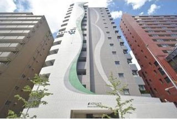 アドバンス江坂ラシュレ 15階建