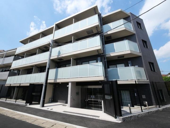ラフィスタ高津 4階建