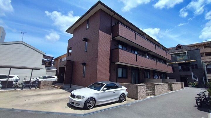 グランシャリオⅢ 3階建