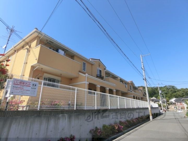 大阪府茨木市彩都やまぶき４丁目４－１１ 賃貸アパート
